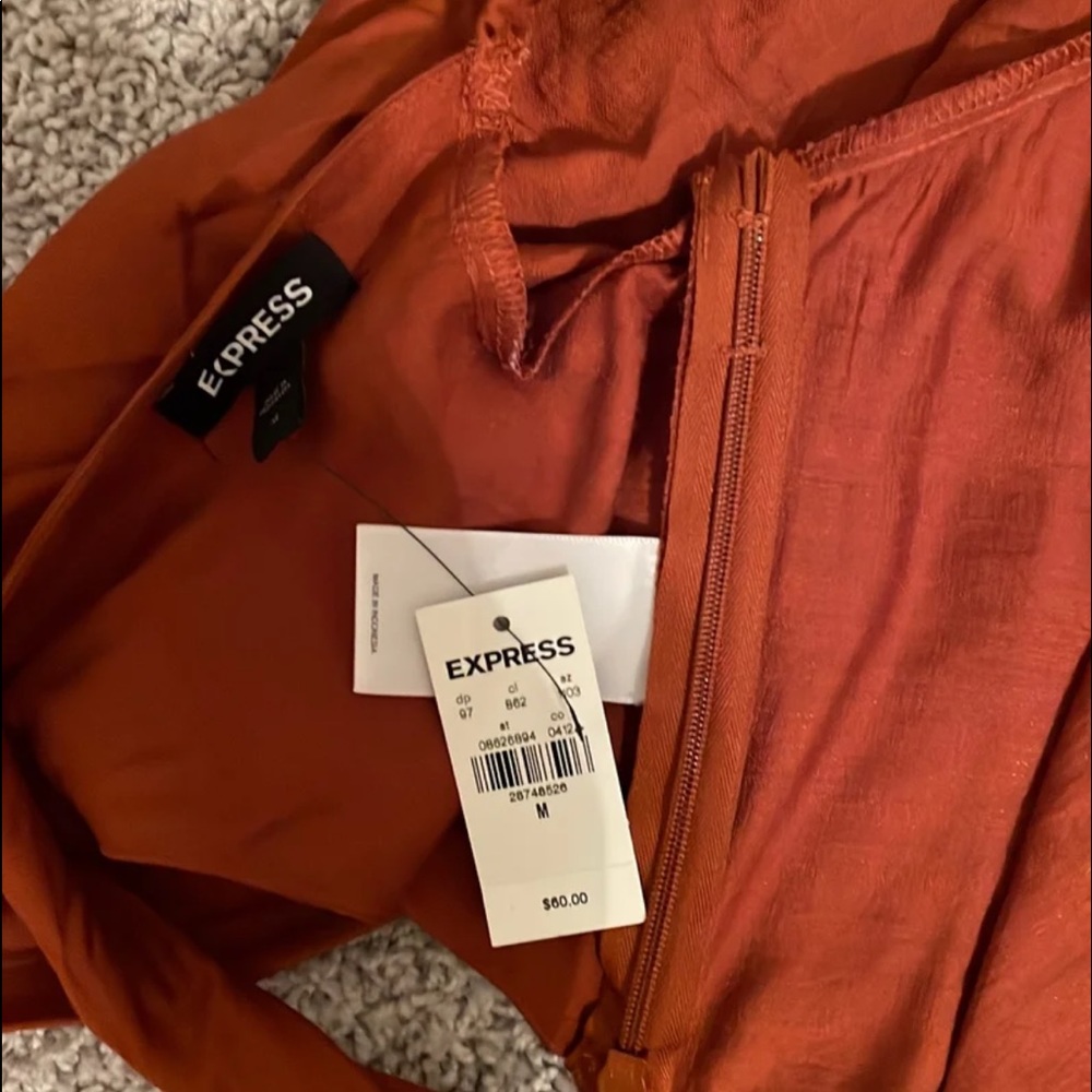 Backless Crop Top! - Picture 5 of 5